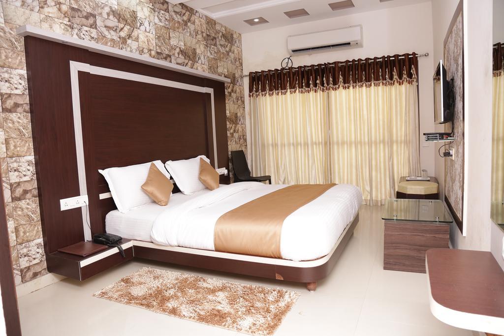Hotel Rudra Plaza Dwārka Exterior foto